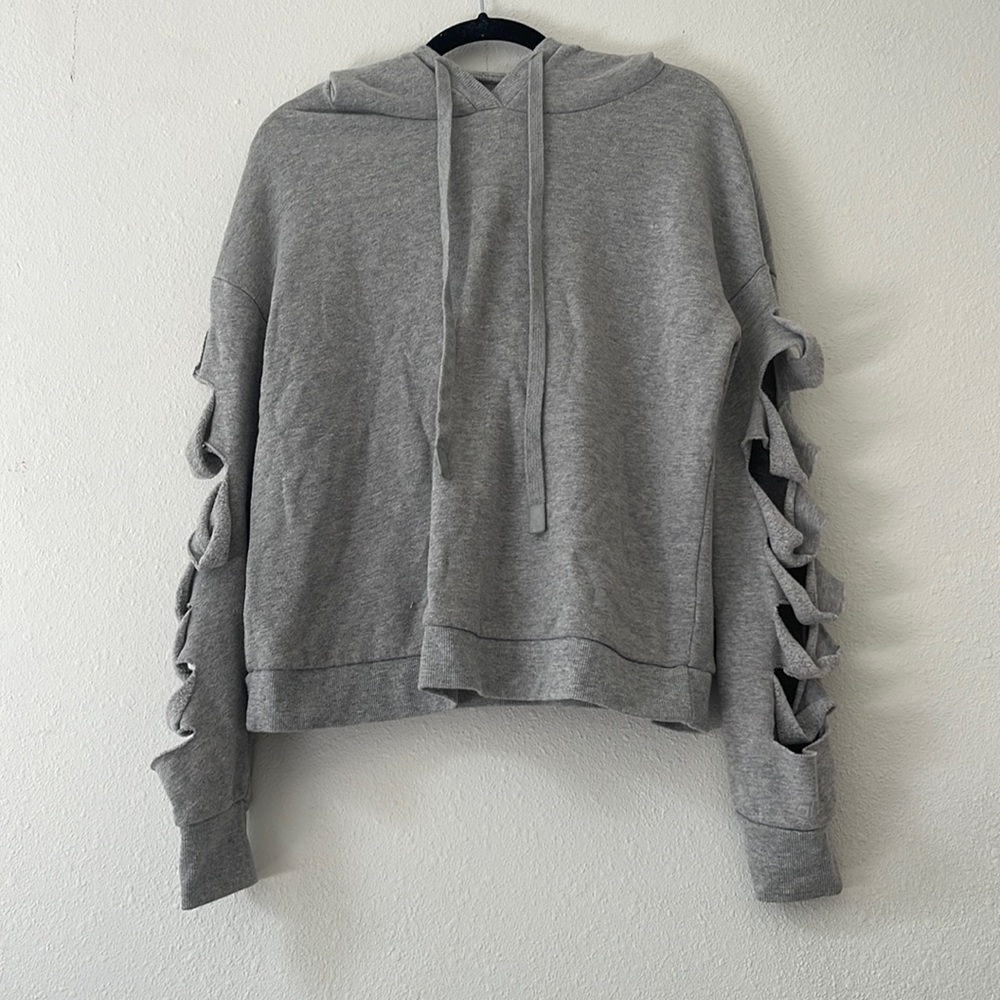 ALO yoga sweatshirt
